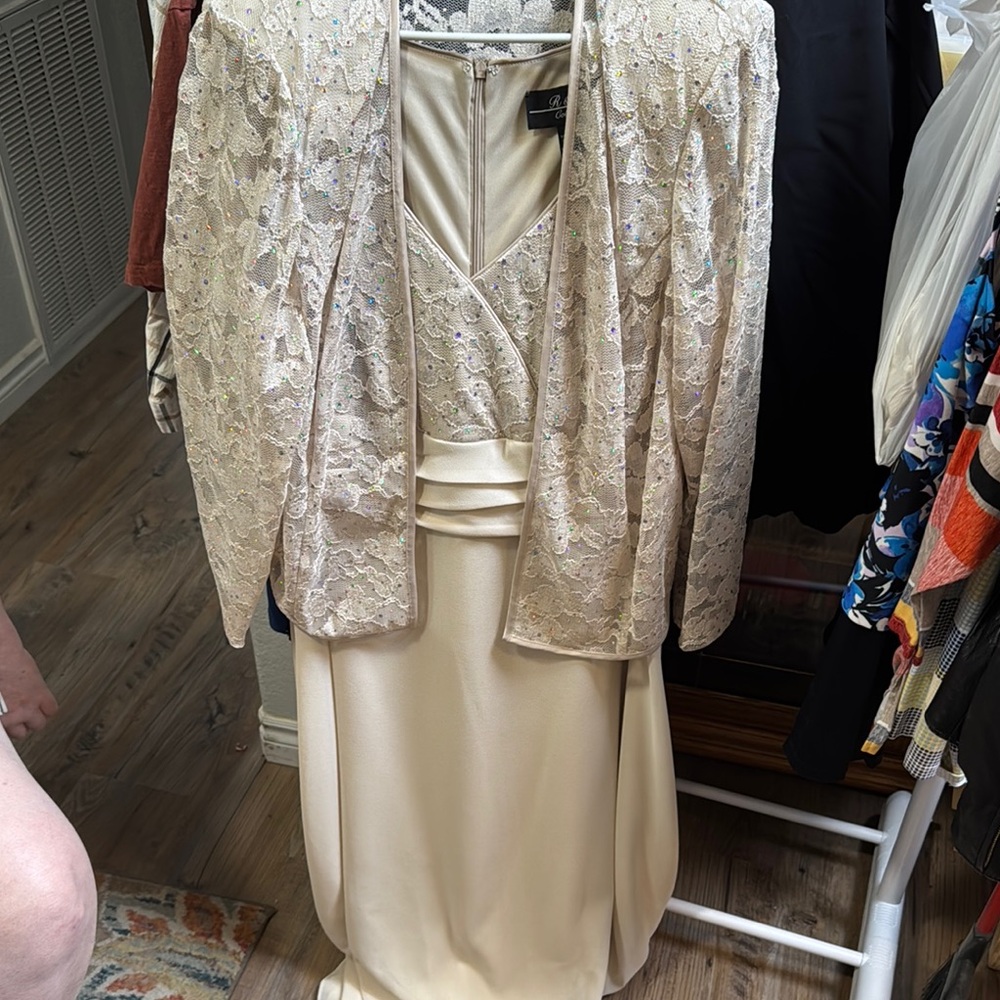 Elegant Cream Lace Dress with Jacket and matching purse brand new